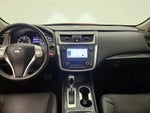 2016 Altima Thumbnail 9