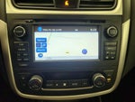 2016 Altima Thumbnail 16