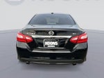 2017 Altima Thumbnail 4