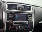 2017 Altima Thumbnail 15