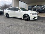 2018 Altima Thumbnail 2