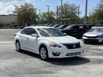 2013 Altima Thumbnail 38