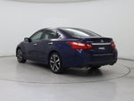 2016 Altima Thumbnail 2