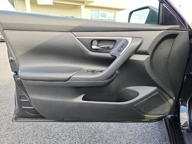 2016 Nissan Altima - $9,665