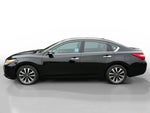 2017 Altima Thumbnail 2