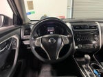 2015 Altima Thumbnail 18