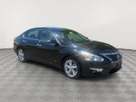 2015 Altima Thumbnail 2