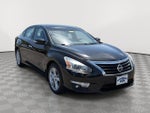 2015 Altima Thumbnail 11