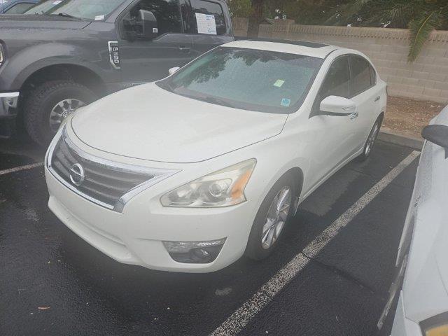 2015 Nissan Altima 2.5 SV — photo 1 of 6