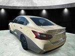 2017 Altima Thumbnail 2