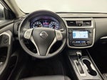 2017 Altima Thumbnail 10