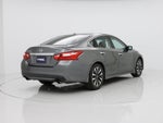 2017 Altima Thumbnail 8