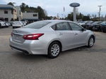 2017 Altima Thumbnail 3