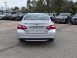2017 Altima Thumbnail 4