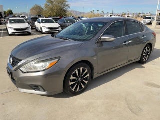 2018 Nissan Altima with Gun Metallic Exterior