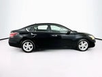 2014 Altima Thumbnail 24
