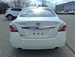 2015 Altima Thumbnail 16