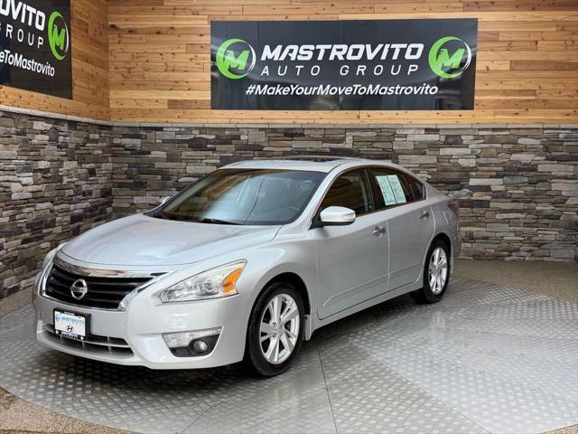 2015 Nissan Altima - $9,899