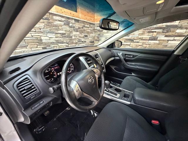 2015 Nissan Altima - $9,899