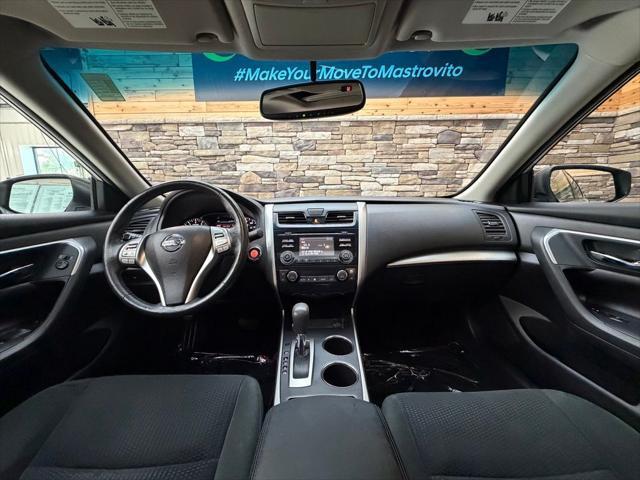 2015 Nissan Altima - $9,899