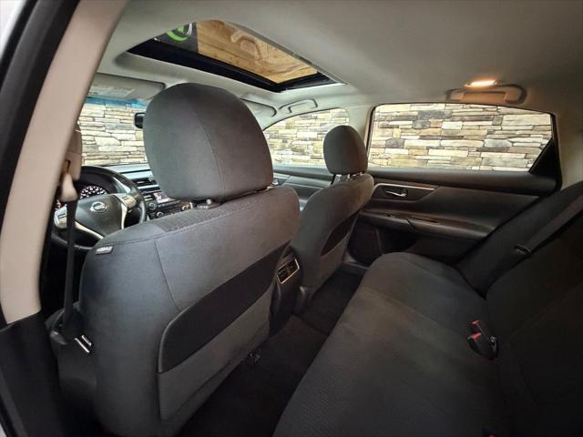 2015 Nissan Altima - $9,899