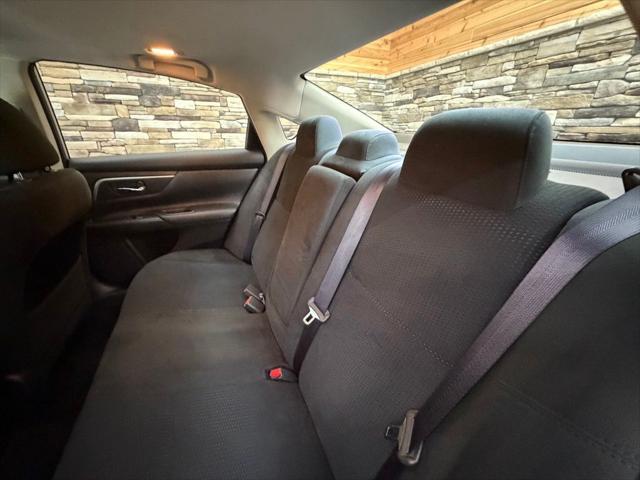 2015 Nissan Altima - $9,899