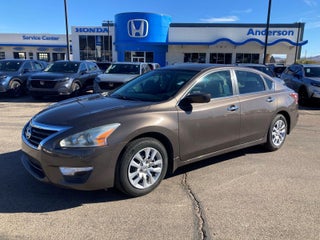 2015 Nissan Altima with Java Metallic Exterior