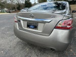2015 Altima Thumbnail 36