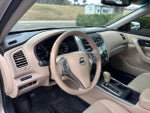 2015 Altima Thumbnail 27