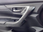 2015 Altima Thumbnail 15