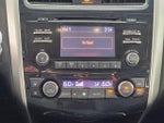 2015 Altima Thumbnail 19