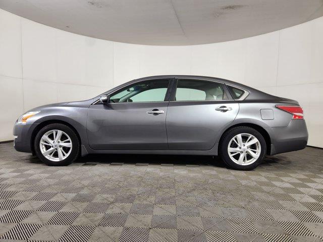 2015 Nissan Altima - $9,815