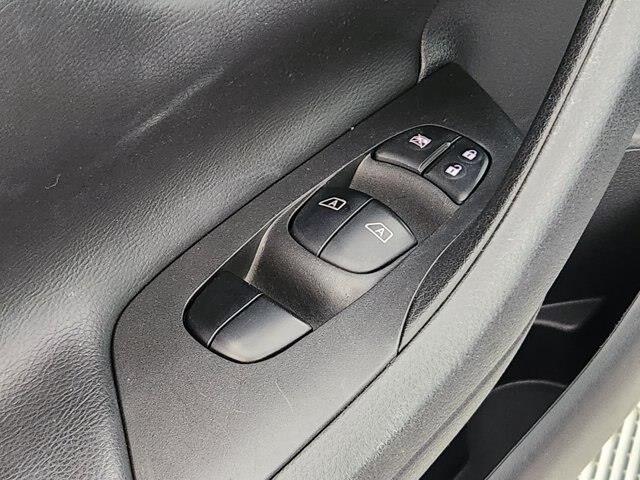 2015 Nissan Altima - $9,815