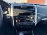 2015 Altima Thumbnail 19