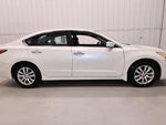 2015 Altima Thumbnail 2