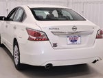 2015 Altima Thumbnail 7