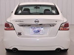 2015 Altima Thumbnail 8