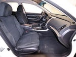 2015 Altima Thumbnail 20