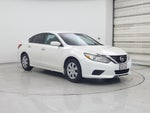 2016 Altima Thumbnail 1