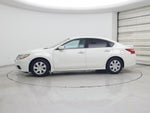 2016 Altima Thumbnail 3