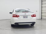 2016 Altima Thumbnail 6