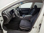 2016 Altima Thumbnail 11