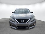 2016 Altima Thumbnail 2