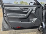 2016 Altima Thumbnail 13