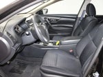 2017 Altima Thumbnail 16