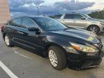 2017 Altima Thumbnail 3