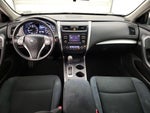 2015 Altima Thumbnail 9