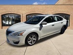 2015 Altima Thumbnail 7