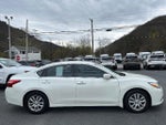 2016 Altima Thumbnail 4
