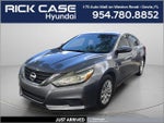 2016 Altima Thumbnail 1